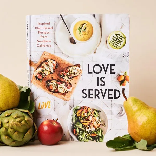 Love is Served - Café Gratitude with Seizan Dreux Ellis - vegan kookboek, Engelstalig